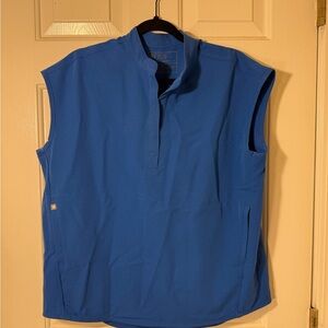 FIGS Women’s Royal Blue Oversized Rafaela Sleeveless Scrub Top, size small